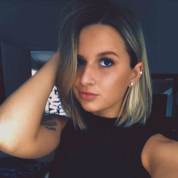 Meet your Posher, Shelby - Picture 1 of 1